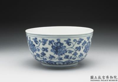 图片[2]-Bowl with underglaze blue decoration of Indian lotus scrolls, Ming dynasty, Zhengde reign (1506-1521)-China Archive